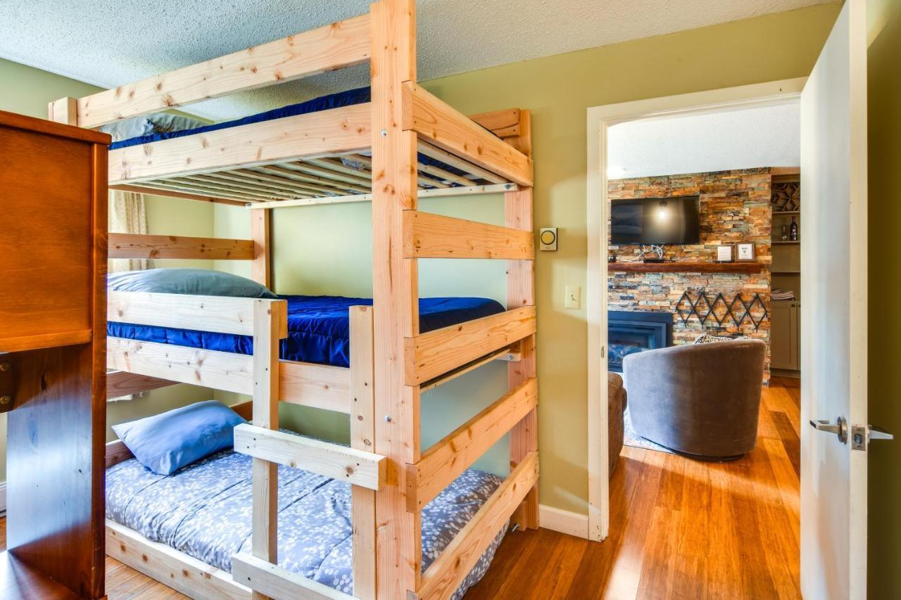 Ski-Inandout And Golf Condo With Aandc At Holiday Valley! Ellicottville Exteriér fotografie